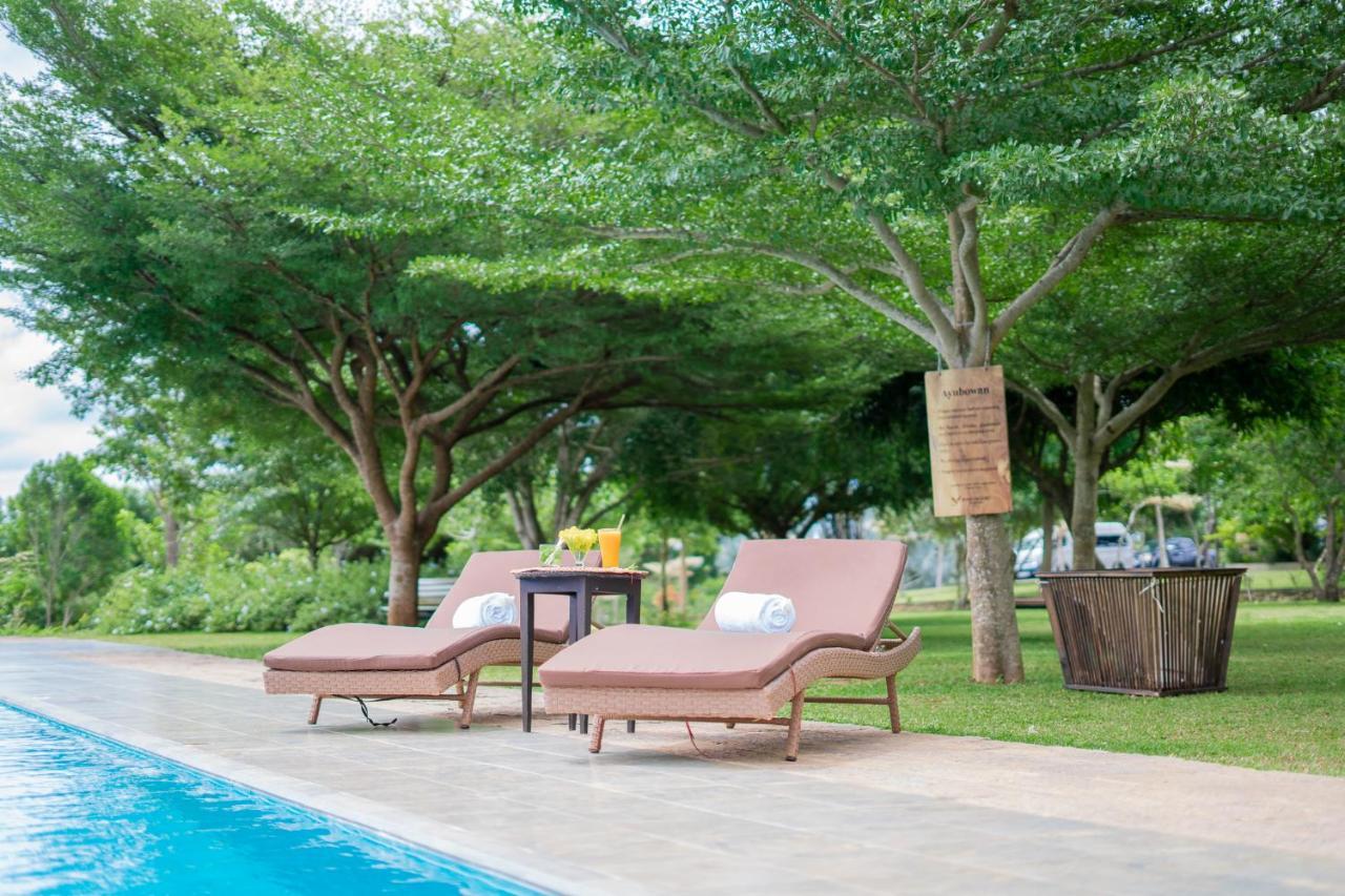 Birds Resort Hambantota Esterno foto